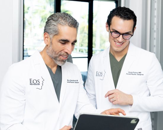 Dr. Nima Shemirani and Dr. Keon Parsa in the operating room