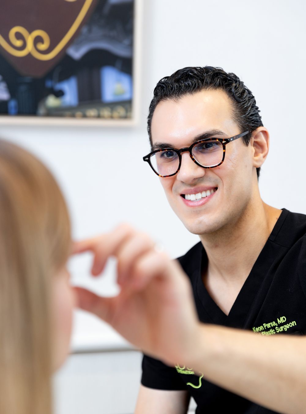 Dr. Keon Parsa